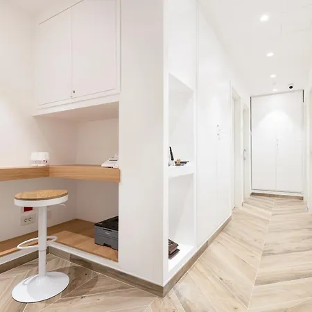 Syrrenton Guest house *